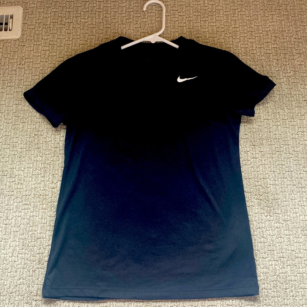 Womens nike dry fit nike t-shirt